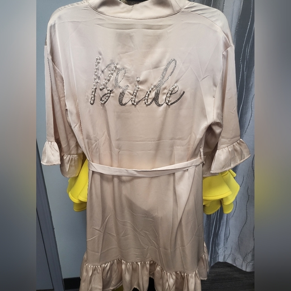 Bride Robe - Picture 3 of 4